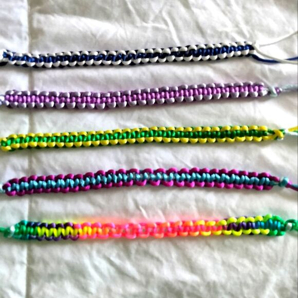 5 Handmade Bracelets - Picture 1 of 1